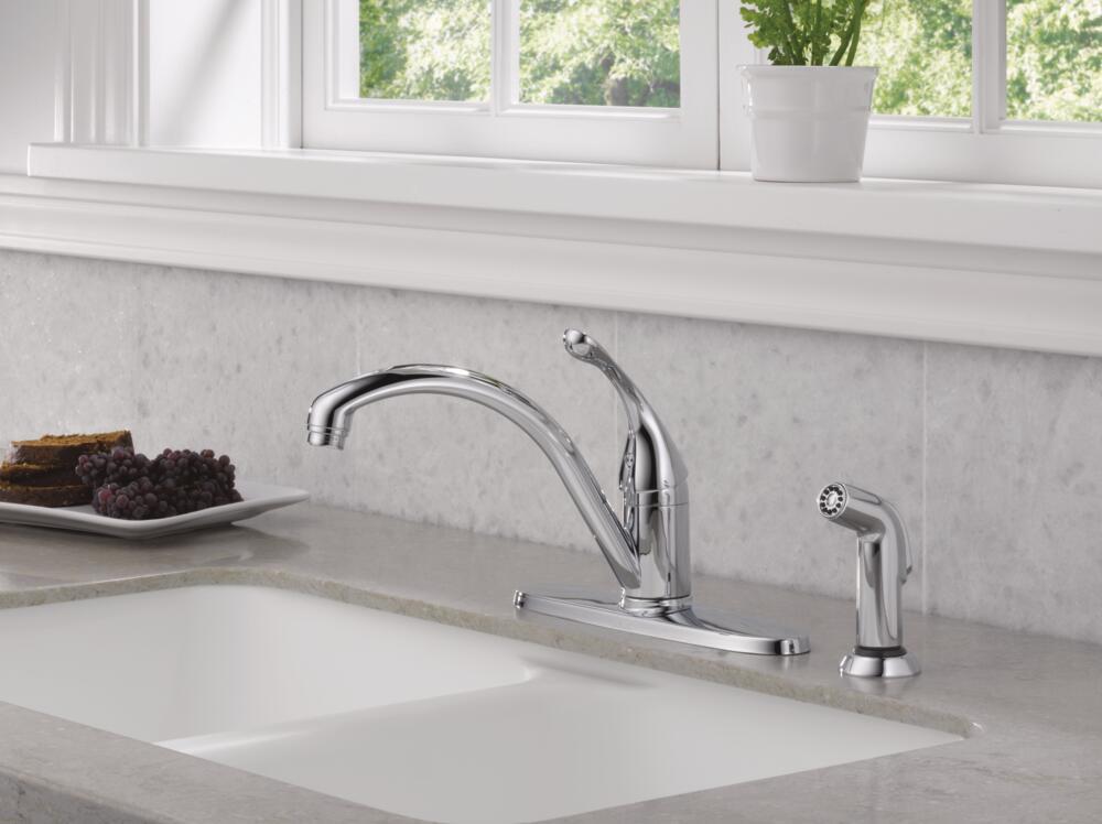 Delta Collins Single Handle Kitchen Faucet w/ Spray Chrome-Certified Refurbished
