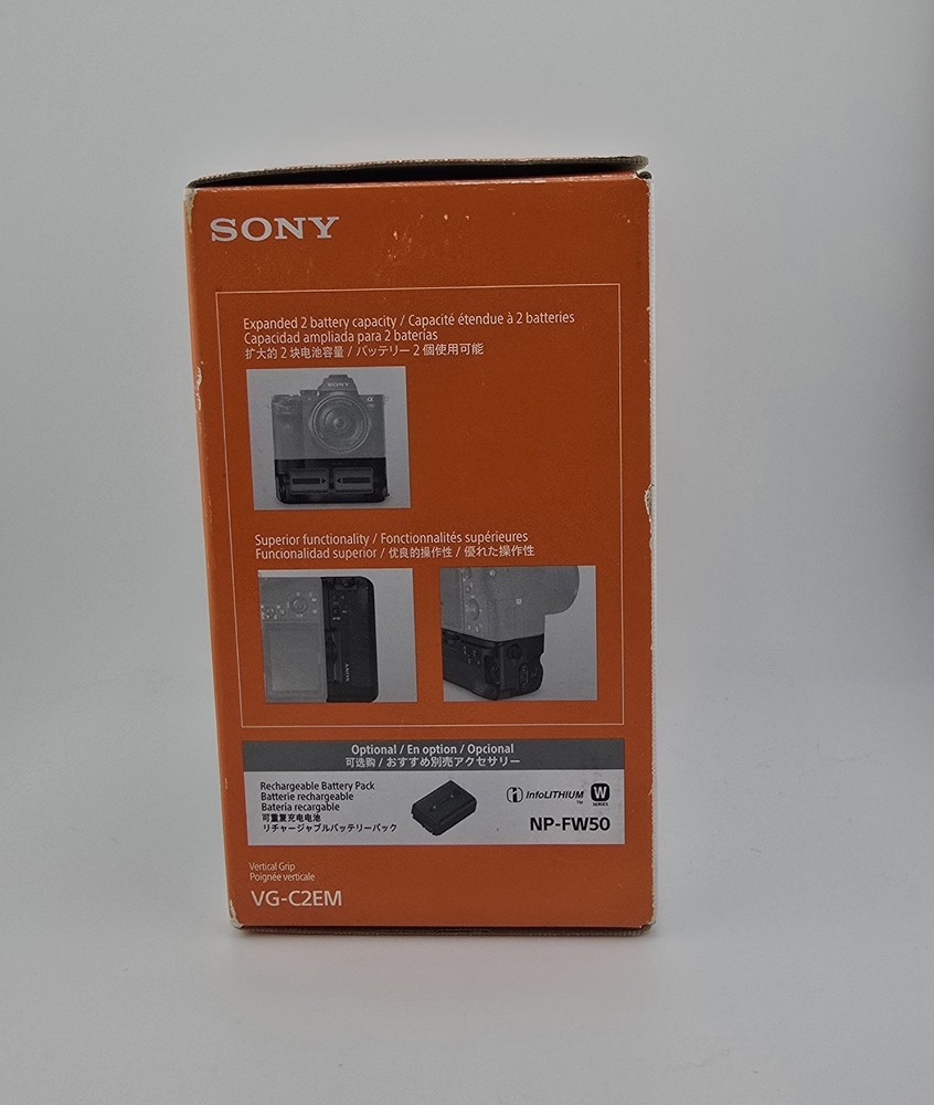 Sony VGC2EM Vertical Grip Black New OPEN BOX