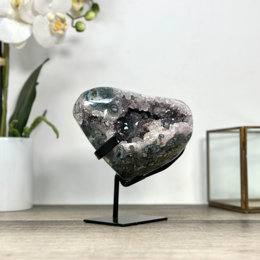 Natural Agate Stone Geode on Stand. MWS2854