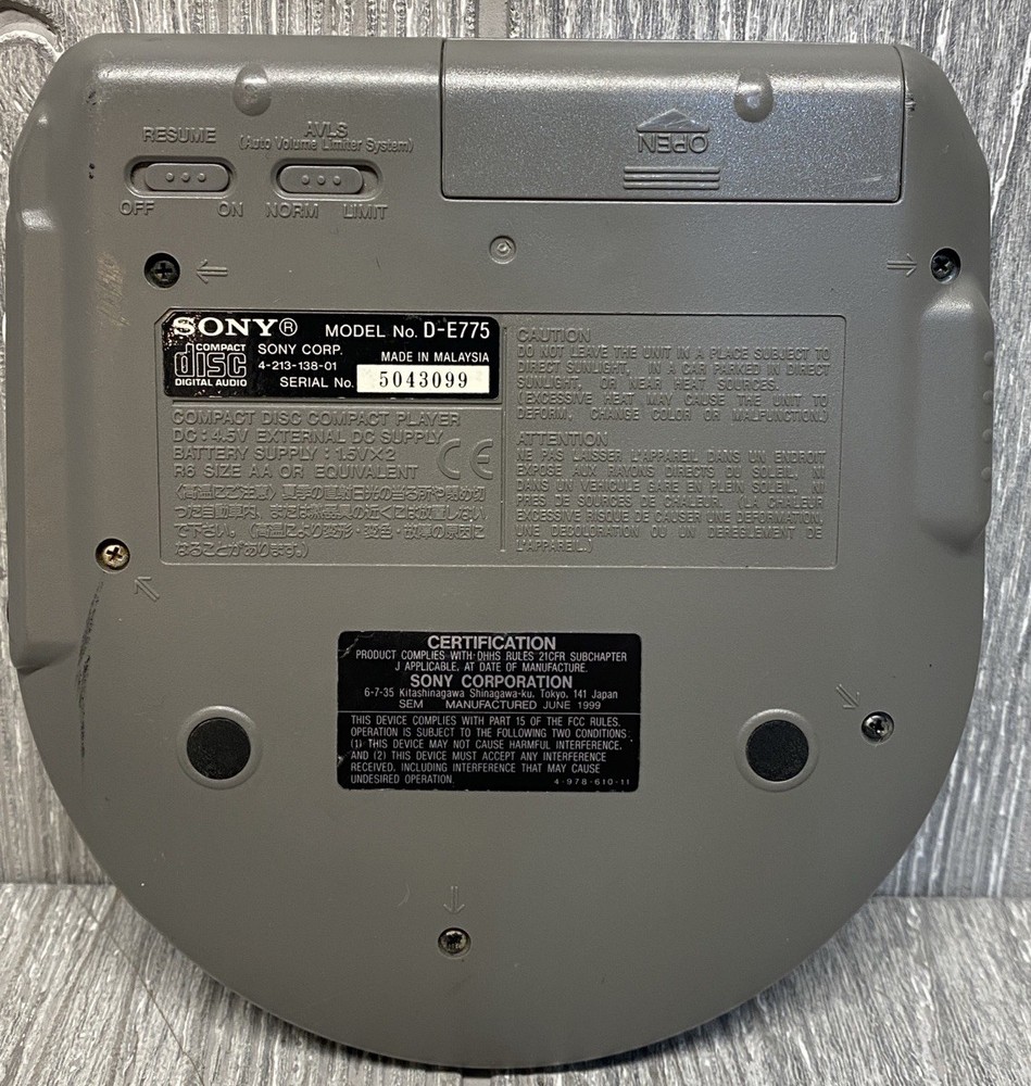 Sony Discman ESP2 Portable Personal CD Player Silver D-E775 Shock Protection