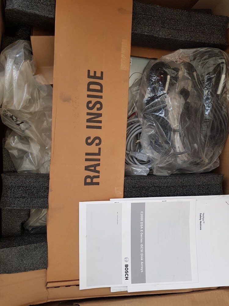 BOSCH DSA-N2C6X2-12AT Bosch security systems