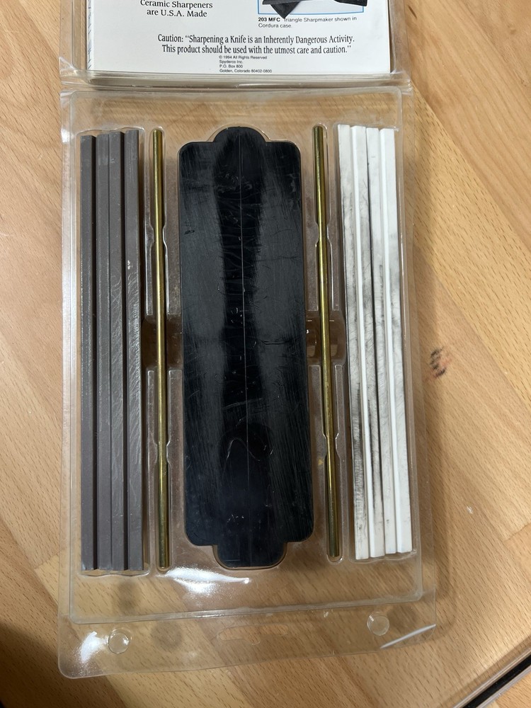 Spyderco Tri-Angle Sharpmaker Knife Sharpening Set- Fine/Medium Grit Stone