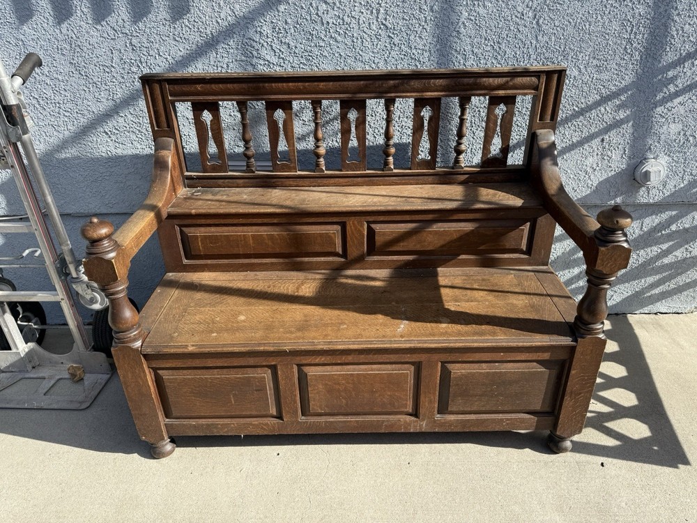 ANTIQUE SOLID OAK HALL / FOYER BENCH WITH STORAGE