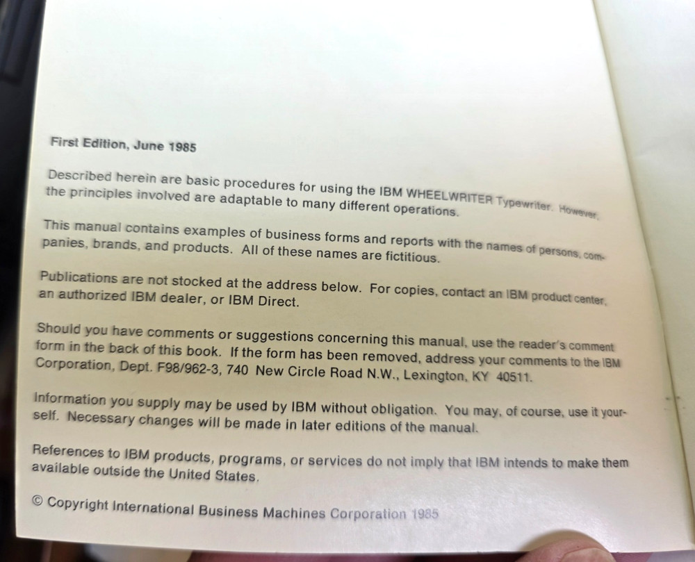 IBM Selectric System 2000 Wheelwriter 3 Typewriter Operators Guide 1985