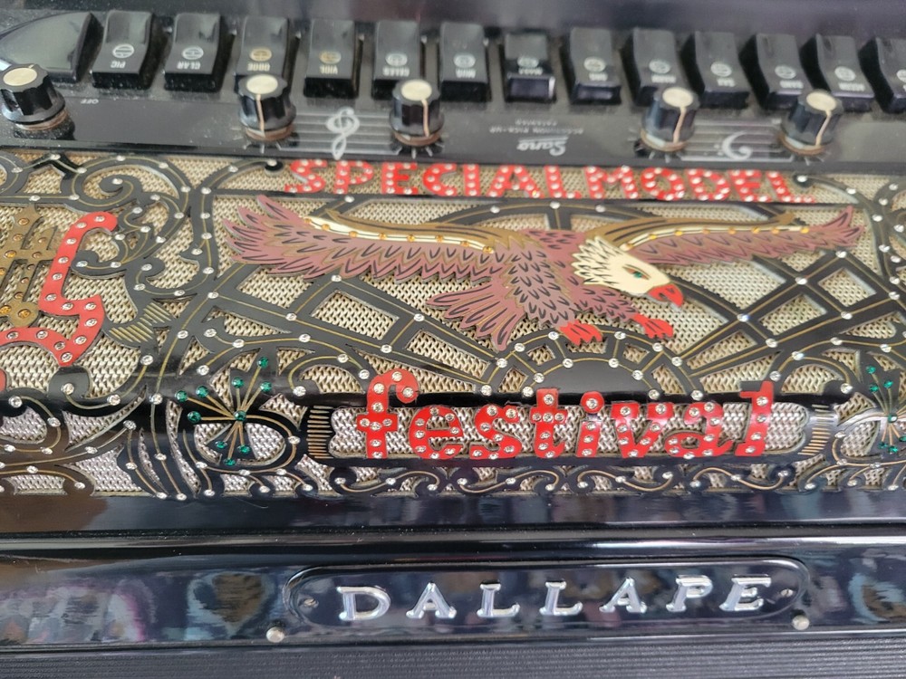 dallape custom made acordian