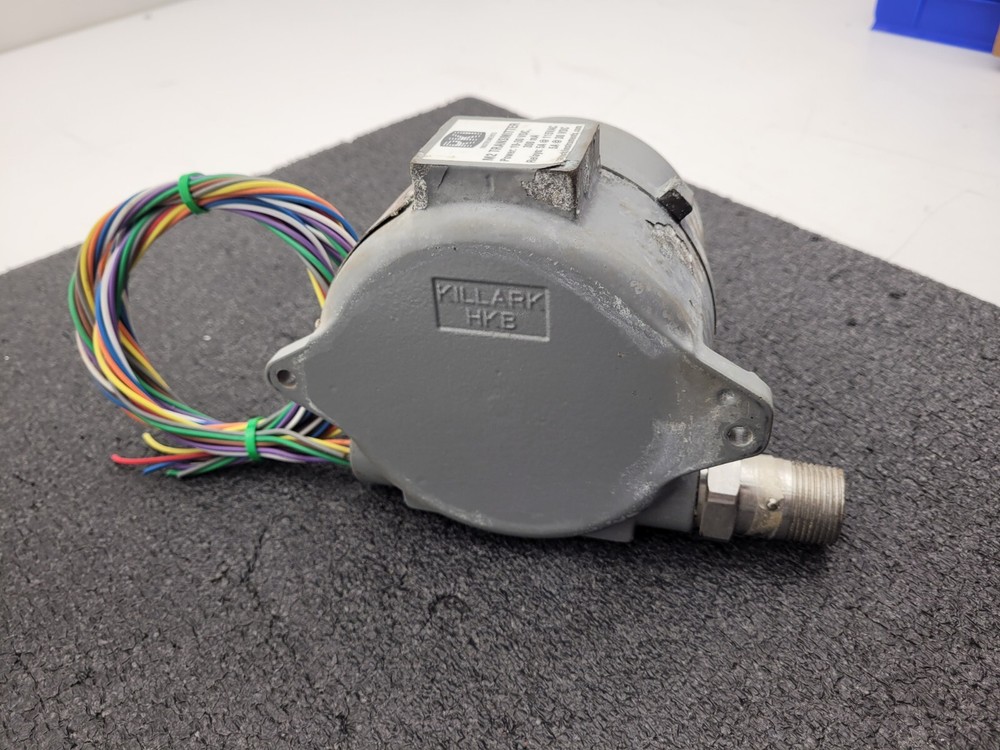 RKI Instruments M2 Transmitter with Hubbell Killark HKGL 0611
