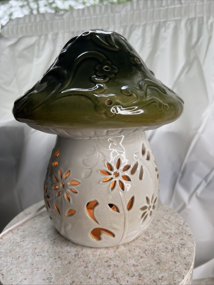 Mushroom Toadstool Ceramic Table Lamp Night Light Green Beige Boho Artsy Flaw