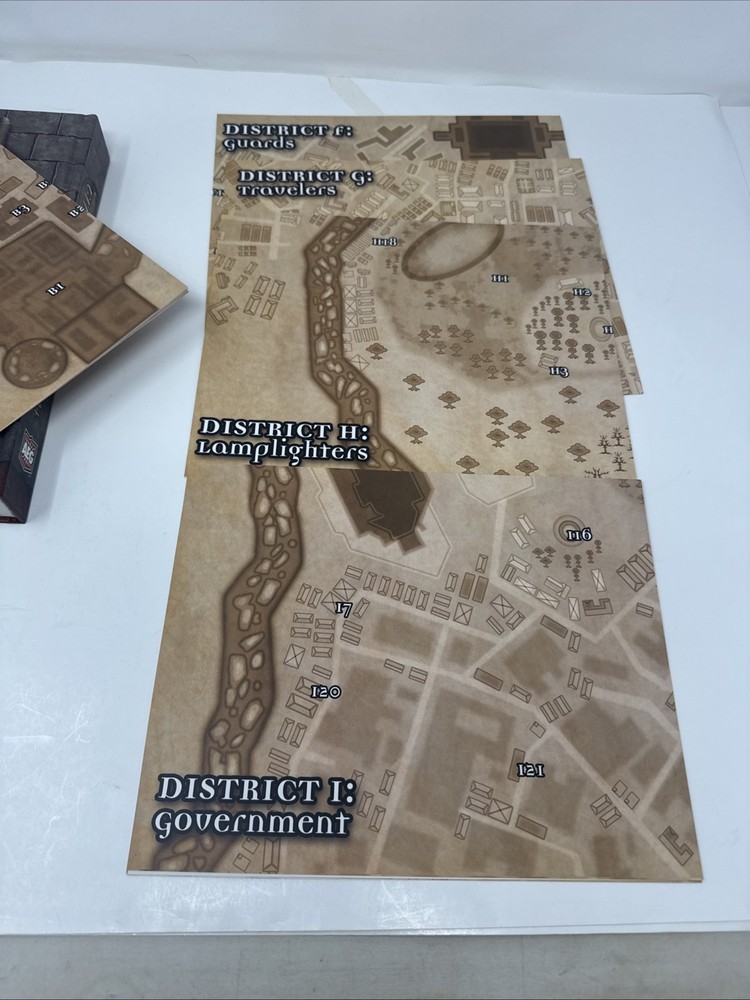 Worlds Largest City Dungeons & Dragons 3rd Edition Hardcover missing one Map