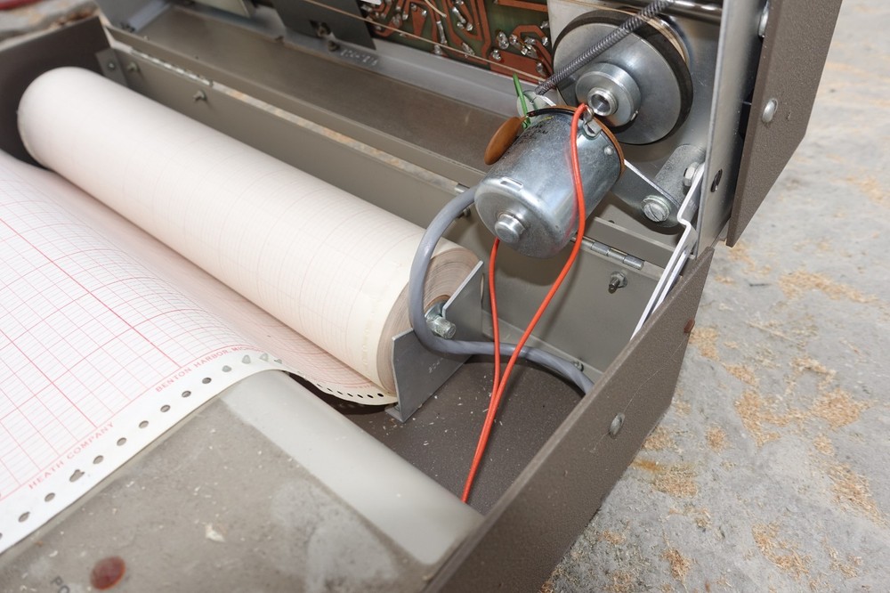 heathkit multi-speed servo chart recorder IR-18M