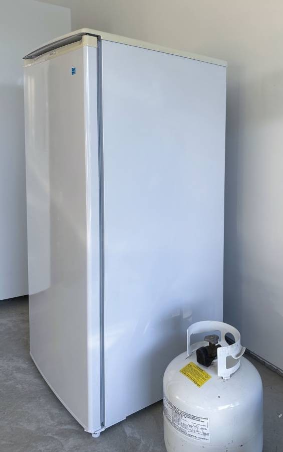 11 cu Ft. Apartment Size Danby Fridge