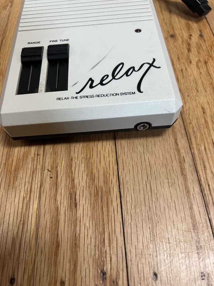 Vtg RELAX STRESS REDUCTION SYSTEM Atari Apple II Commodore Controller Accessory