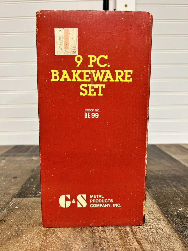 Baker•eze 9 Piece Non-Stick Bakeware Set New In Box