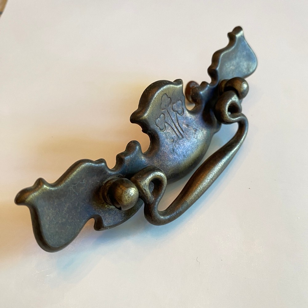 Vintage Drop Pull Country Style Chippendale 2.5" Center