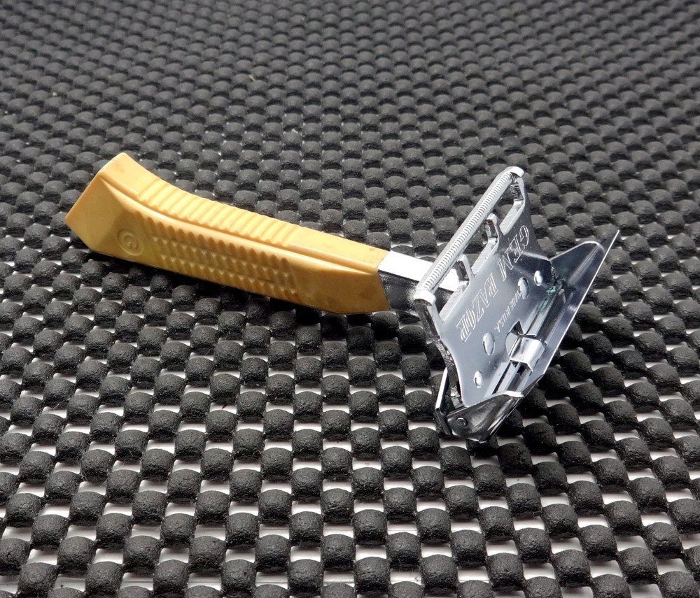 Vintage GEM Feather Weight Single Edge Safety Razor
