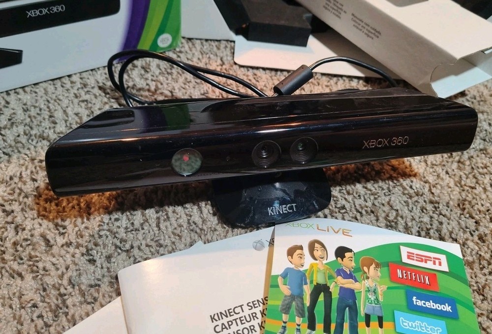 Microsoft Xbox 360 Kinect Motion Sensor 1414 Complete in Box CIB Tested