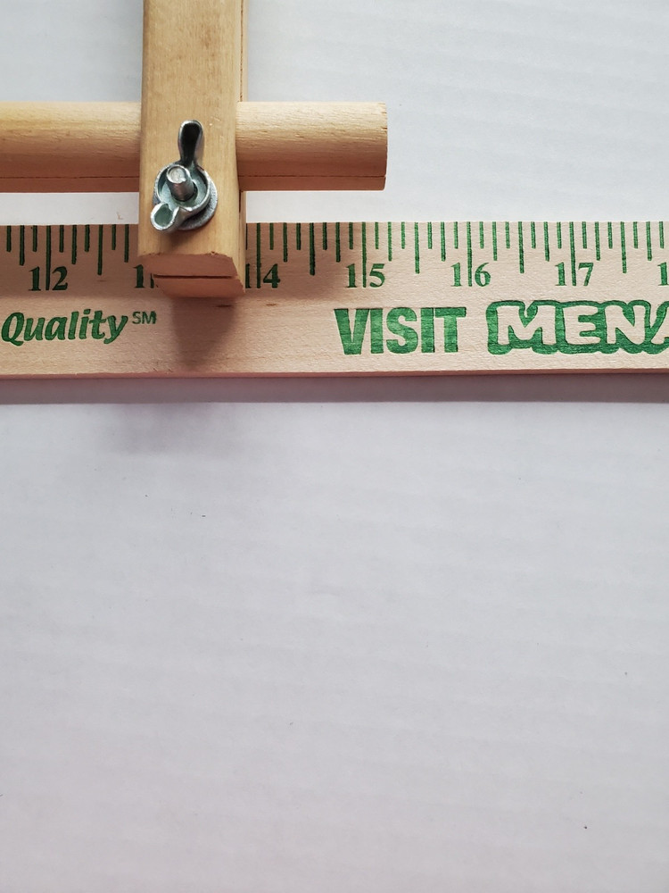 Wooden Split Scroll Adjustable Frame for Embroidery/Needlework- 15" x 9"