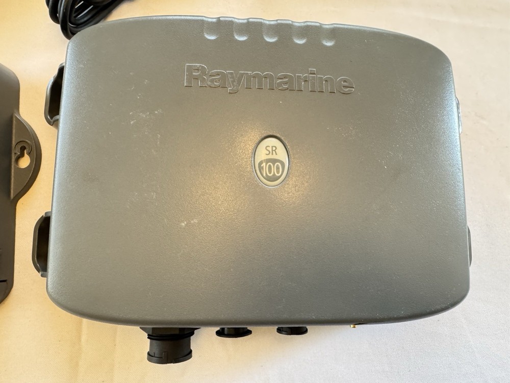 Raymarine SeaTalk Marine Electronics Network Modules Lot SR100, Switch & RF Base