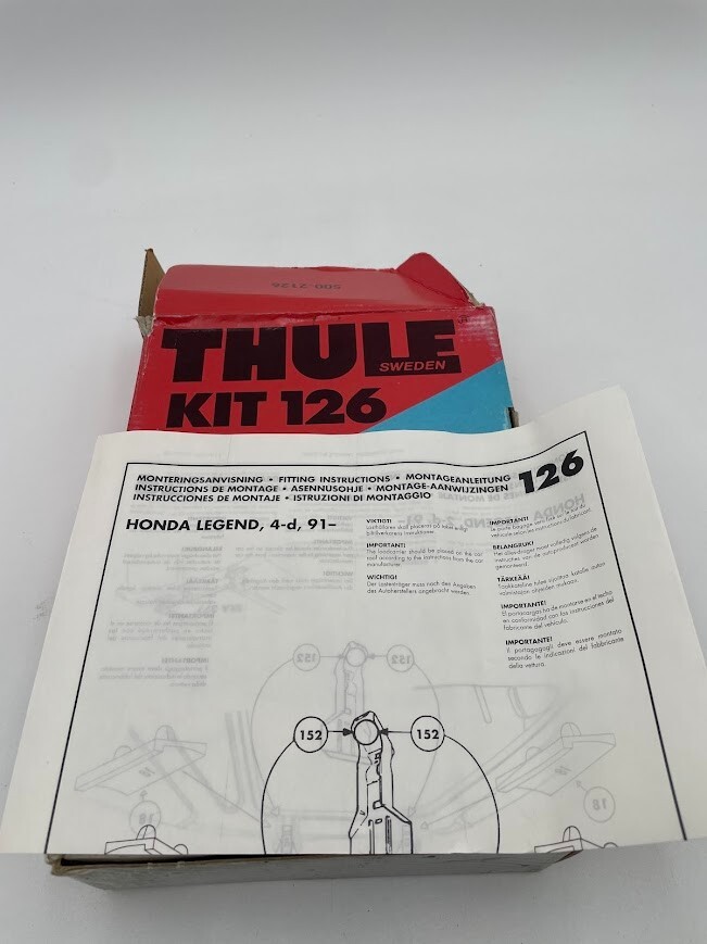 THULE kit #126 HONDA Legend 4-d, 91-