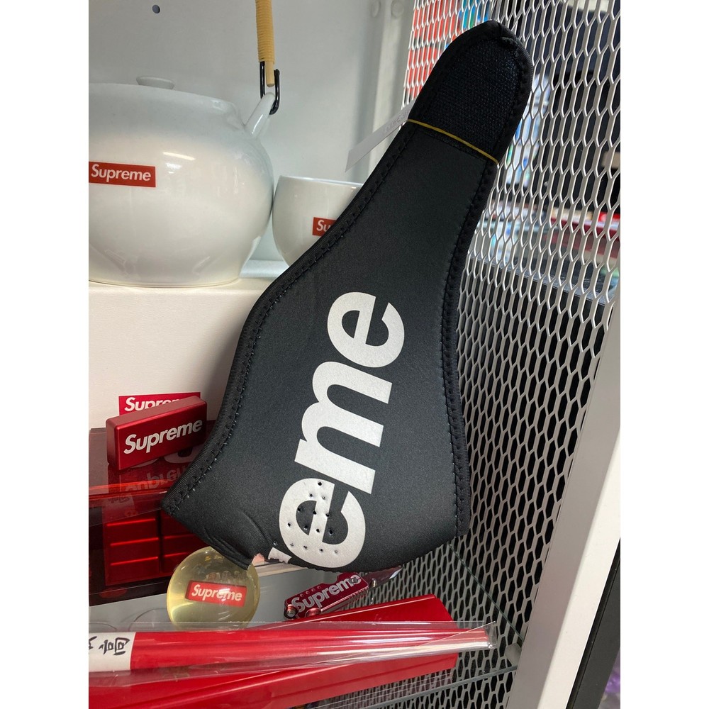 Supreme FaceMask
