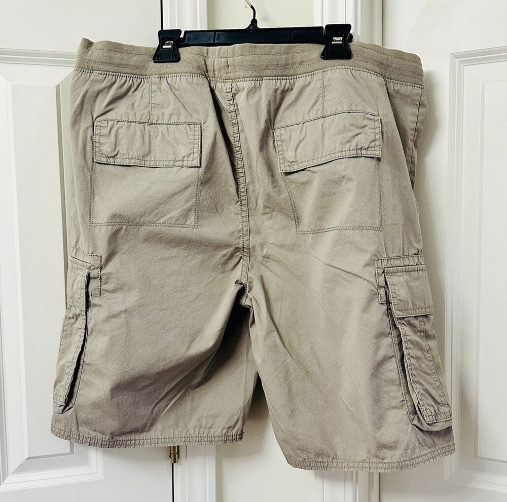 Roundtree & Yorke Flat Front Cargo Shorts, Size-40