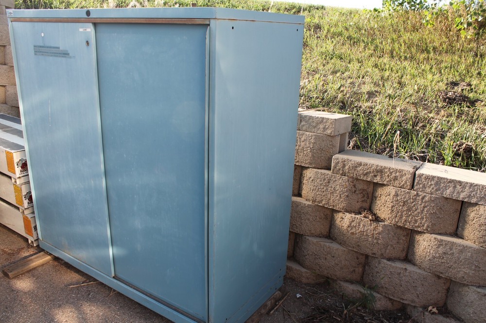 Lista storage cabinet