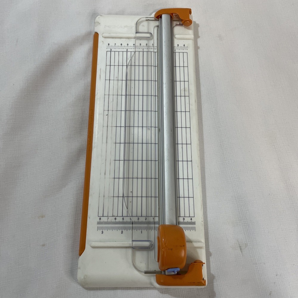 Fiskars 12 Inch Rotary Paper Trimmer