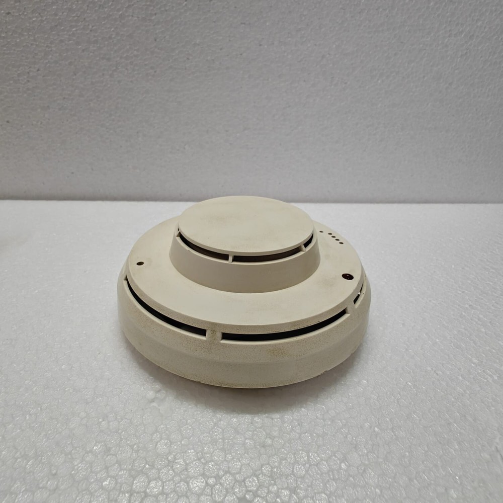 SIMENS DI-3 SMOKE DETECTOR