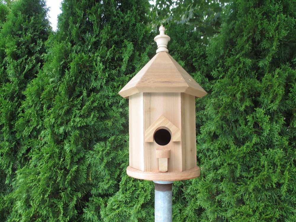 RED CEDAR BIRD HOUSE