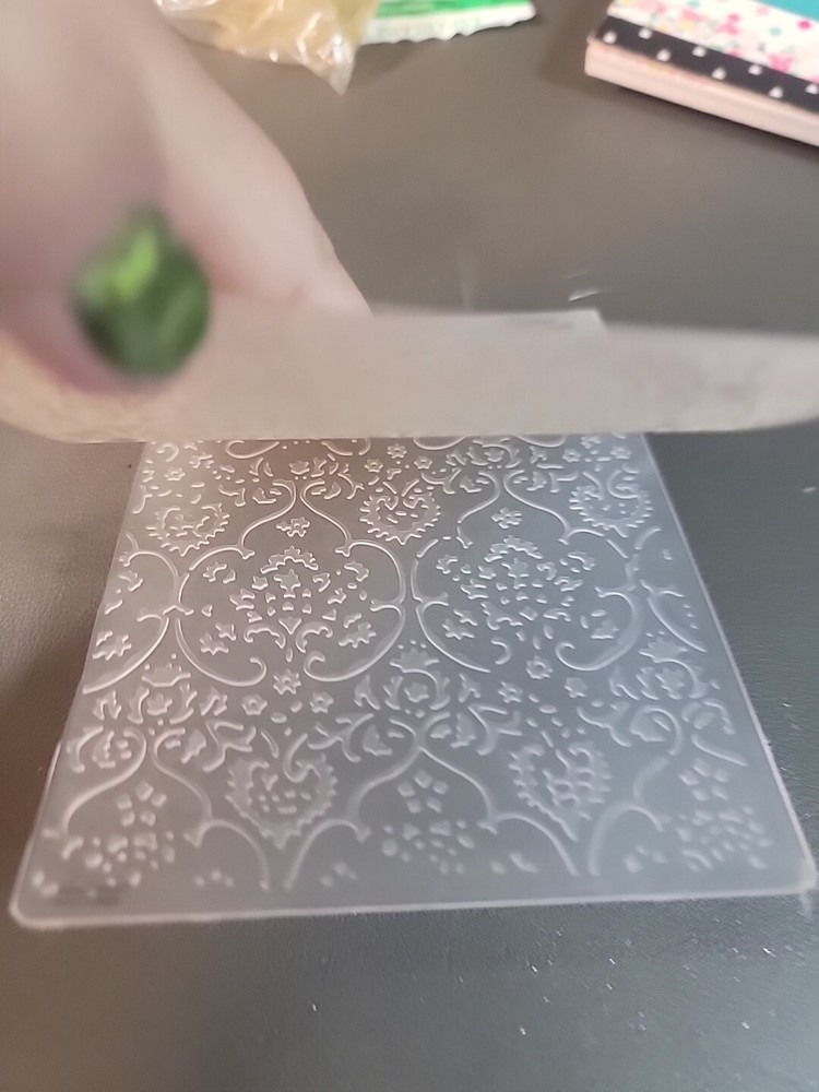 FILIGREE DAMASK Cuttlebug Embossing Folder 4¼"×5¾" Background Texture Cardmaking