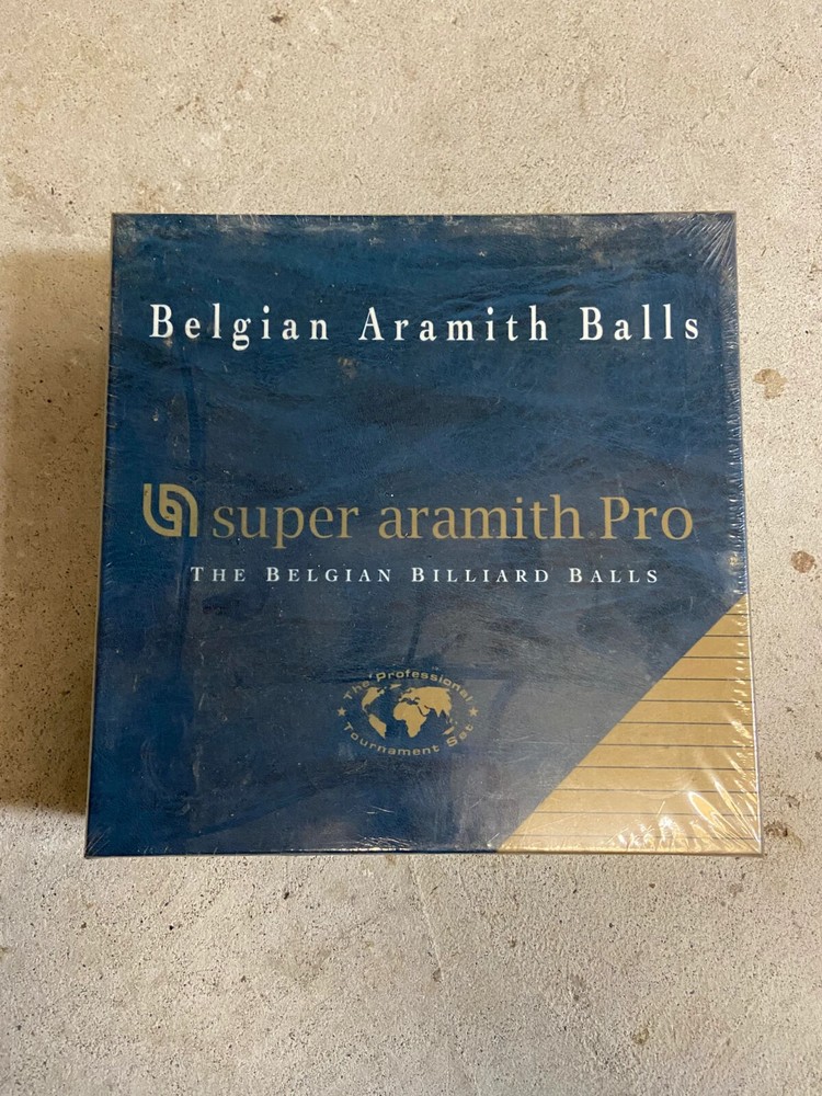 Super Aramith Pro Billards Set