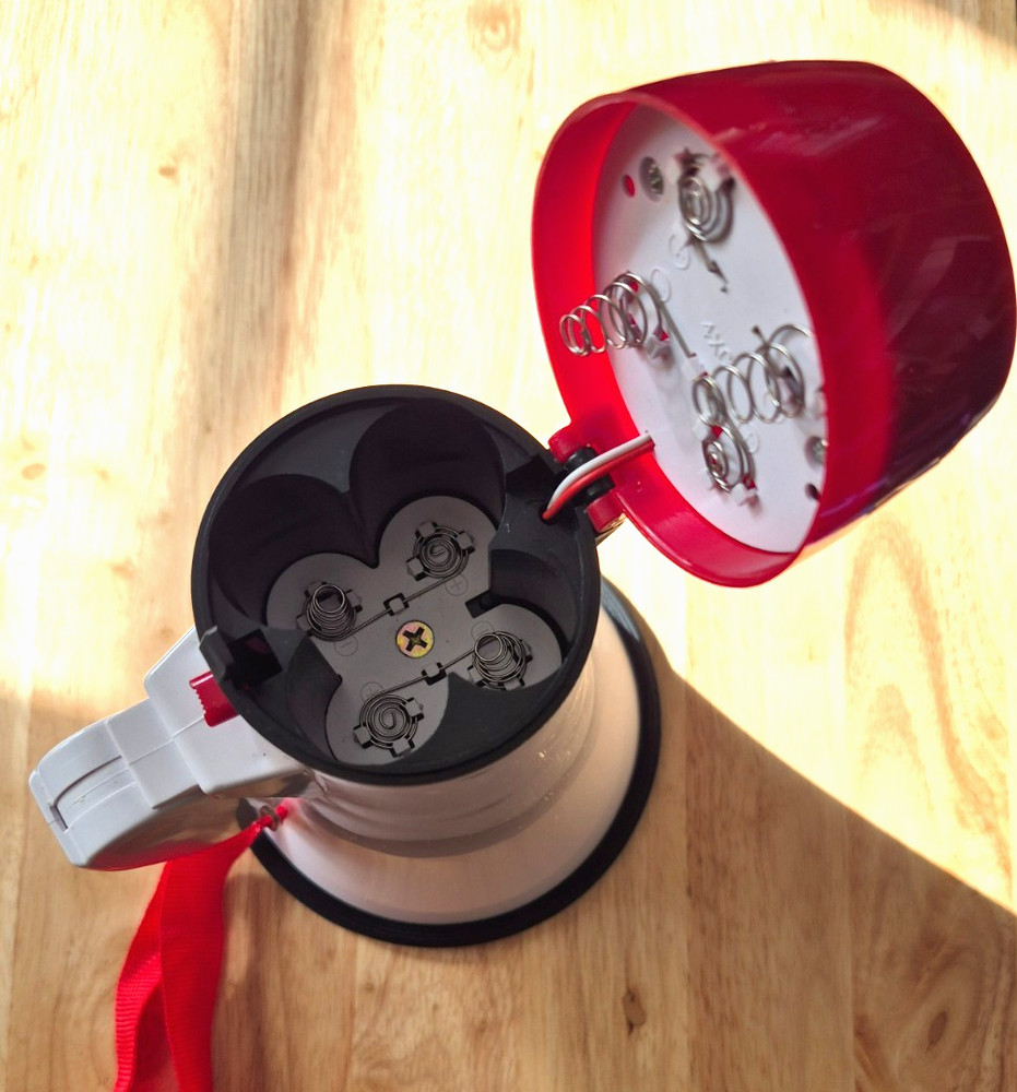 Truepower 10-watt Megaphone / Foldable Handle / Original Box / LN