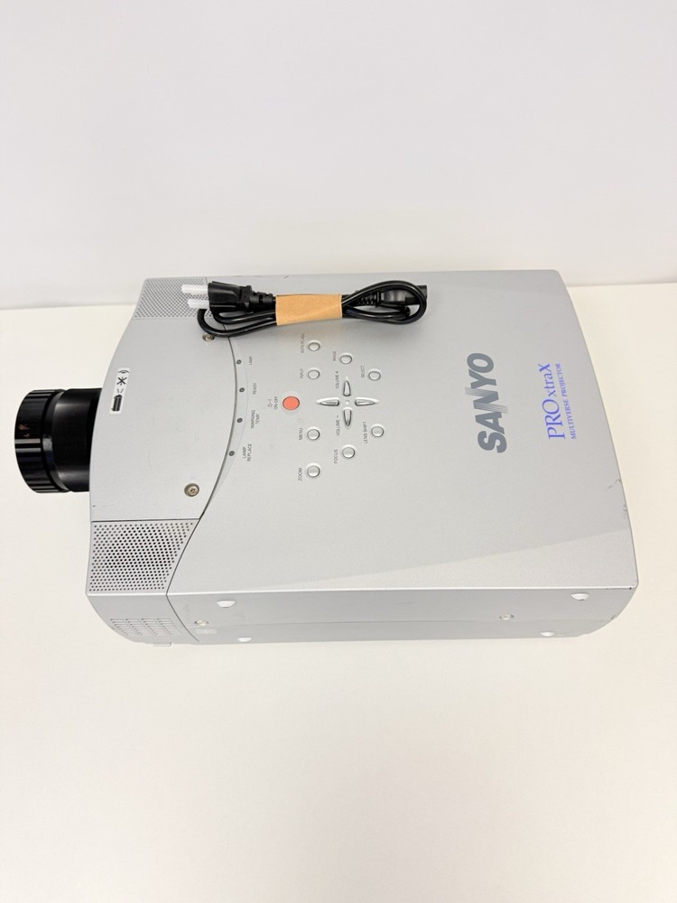 Sanyo Projector Pro XtraX Multiverse Model # PLC-XP46L W/ Lens Tested