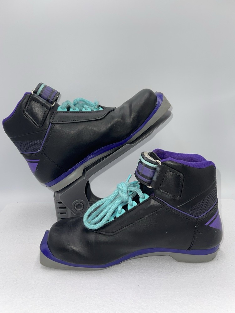 Artex THINSULATE Ski Boots Size 36 Youth