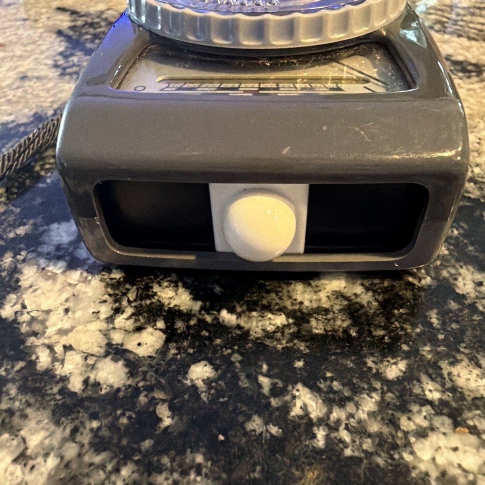 GOSSEN LUNA-PRO CAMERA LIGHT METER Missing Battery Cover