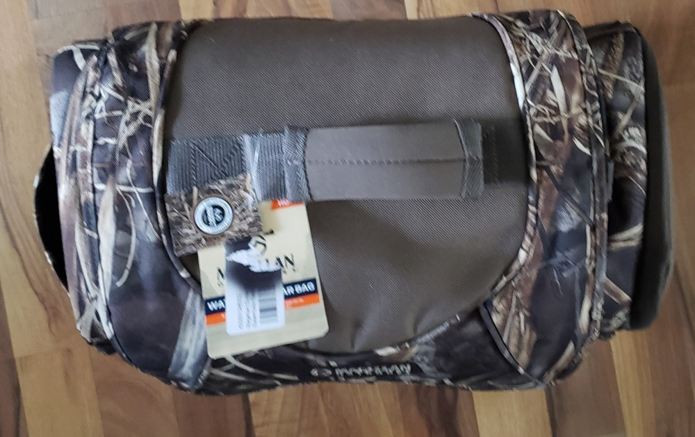 MAGELLAN OUTDOORS HUNTING BAG NWT