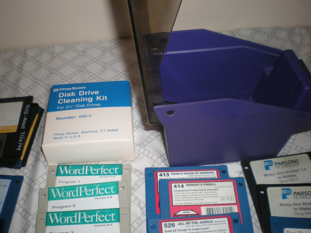 VINTAGE 3.5 discs lot 1990's