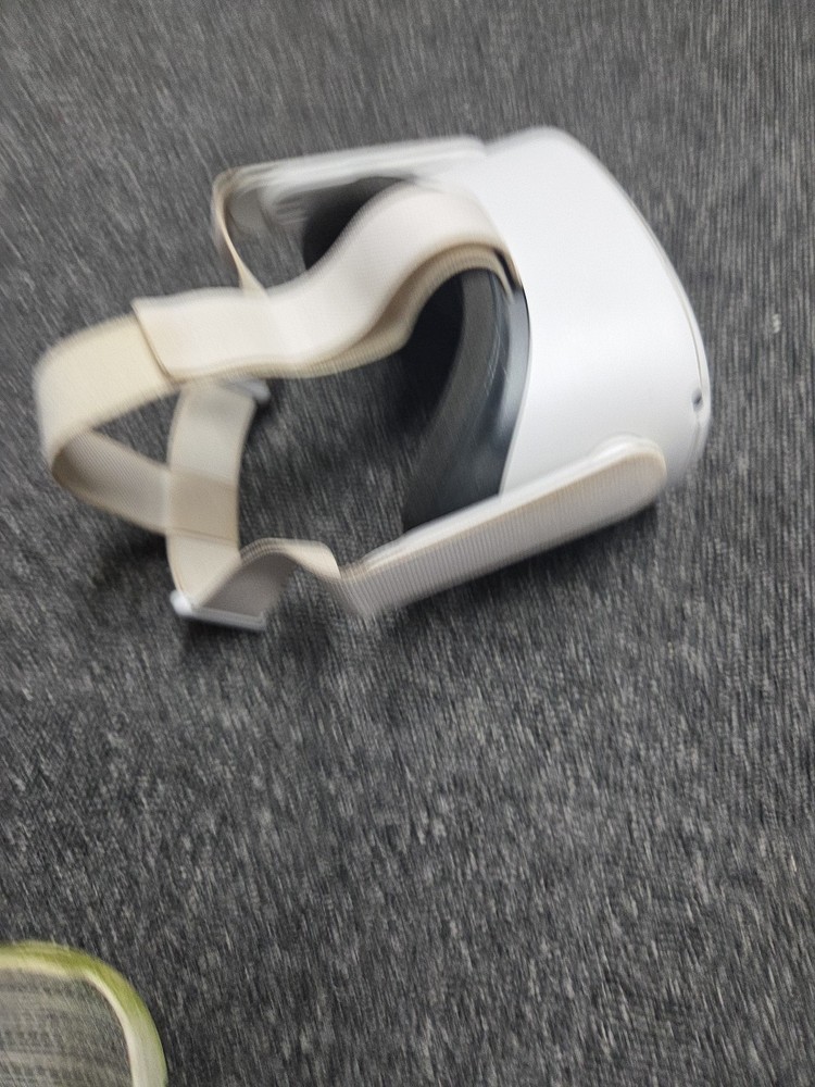 Oculus Meta Quest 2 VR Replacement Headset Only 128GB