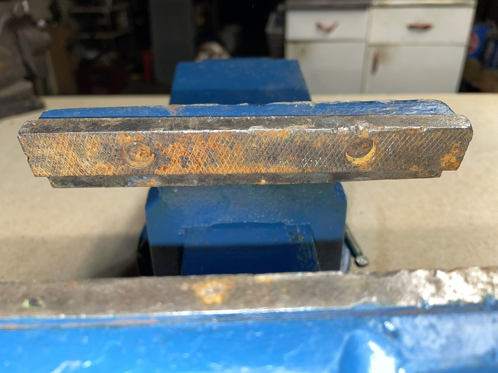 Irwin 6” Wide Vise Opens 6” no swivel