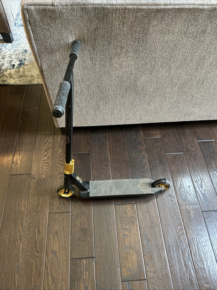 Envy KOS Pro Scooter