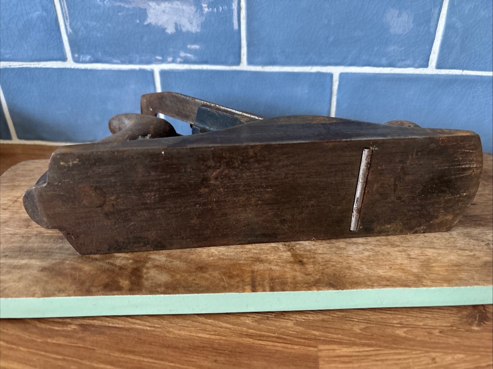 Record No 04 Carpenters Plane - Please Read - (Lot1)B3)