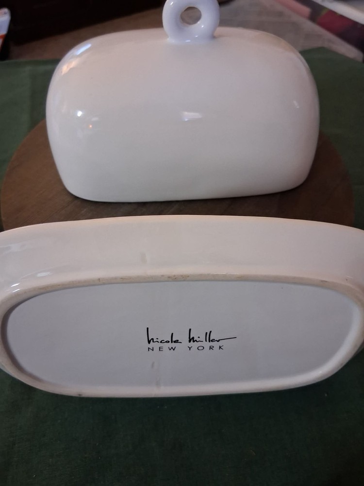 Nicole Miller White Ceramic Butter Dish