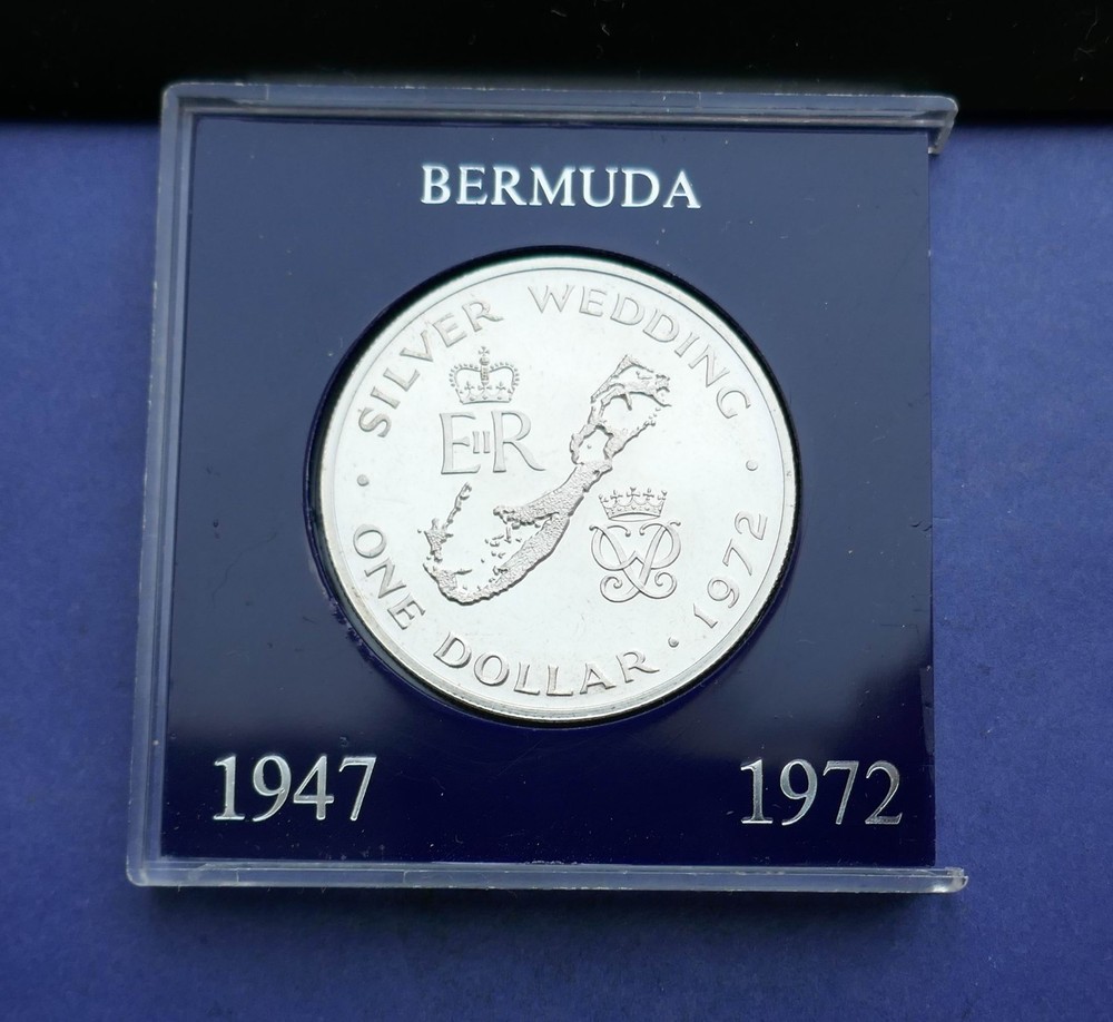Bermuda cased Dollars 1972 to 1989