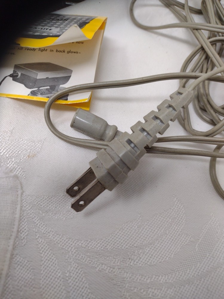 Vintage Spira-Lite Flash Unit With Cables Used