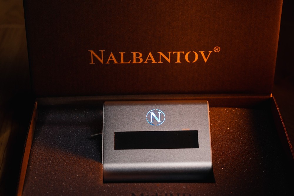 Nalbantov MidiRIB MIDI Ribbon Controller for Oberheim with a MIDI interface
