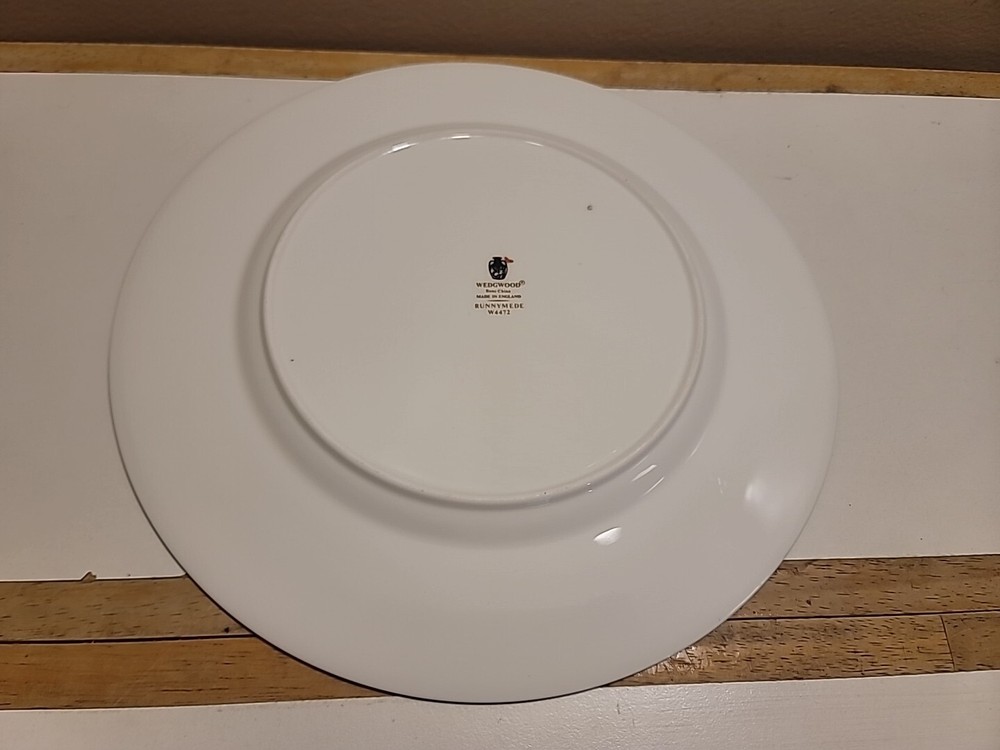 Wedgwood RUNNYMEDE-BLUE 5pc Place Setting(s)Multiple Sets Available