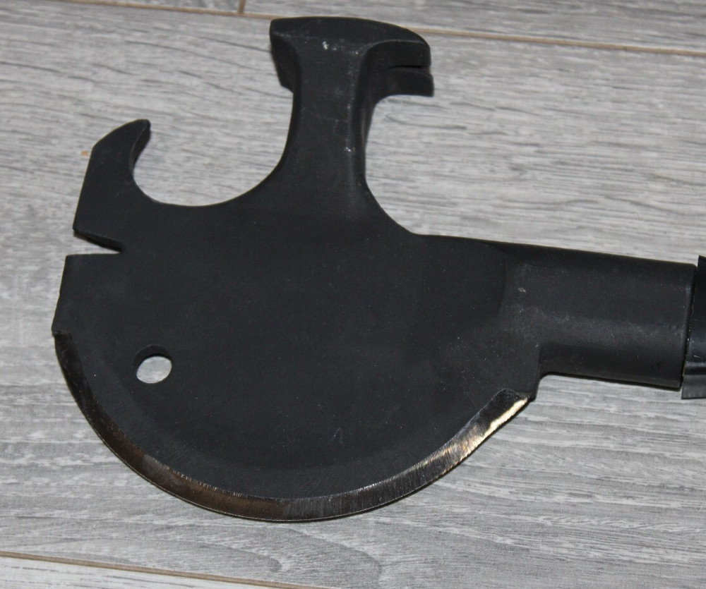 OFF GRID TOOLS Truckers Friend Matte Multi-Tool AXE