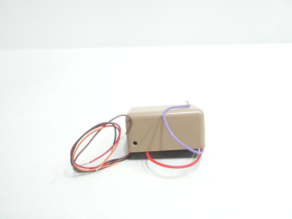 Microtran M7914 Voltage Transformer