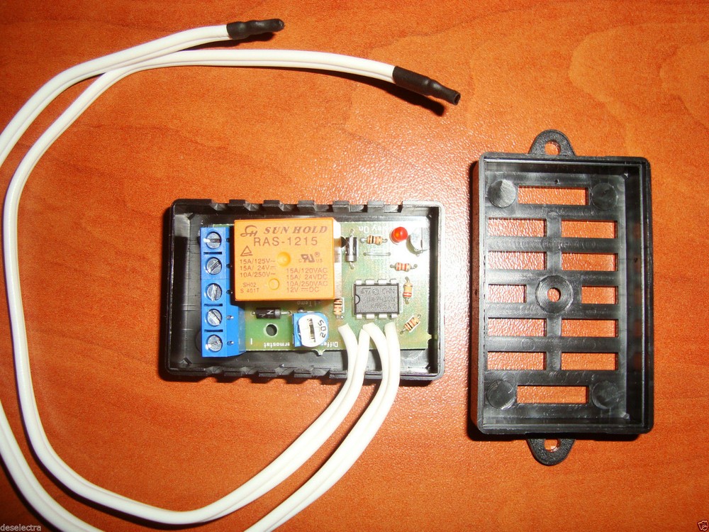 Mini boxed differential thermostat solar water heating pump controller 12V 10A