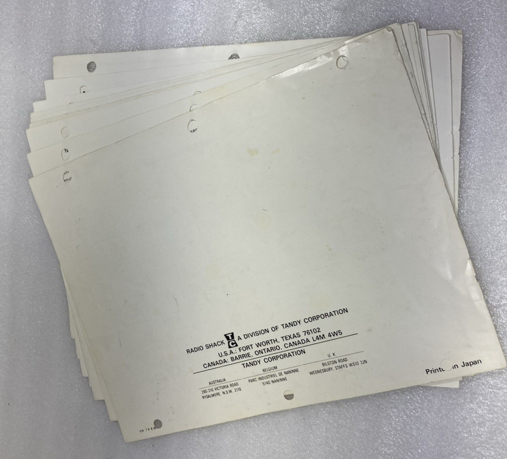 Realistic DX-160 Solid State Communications Receiver Powers On. READ