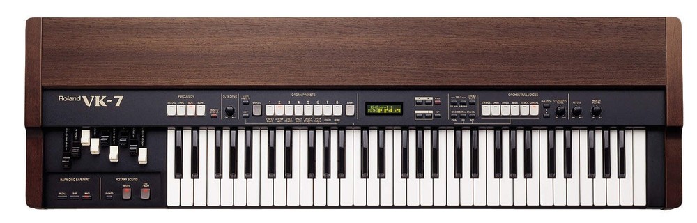 Roland VK7